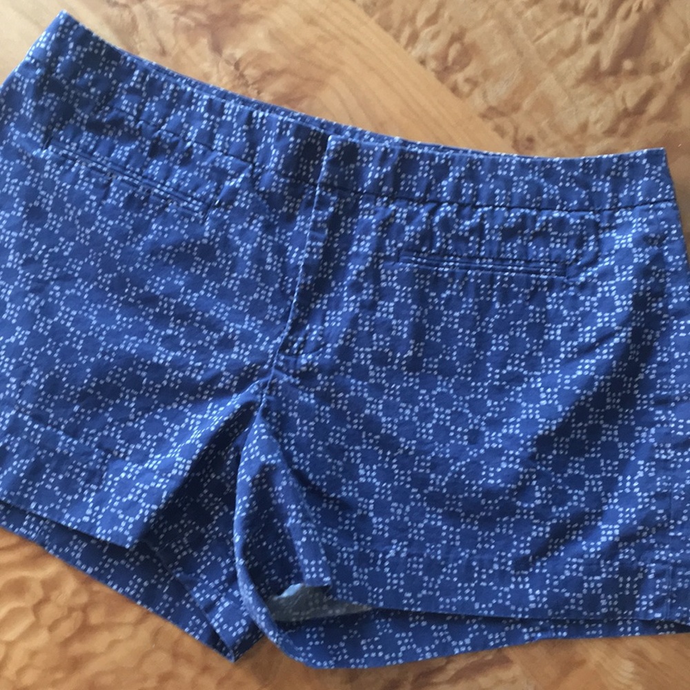 GAP 4” Shorts size 12